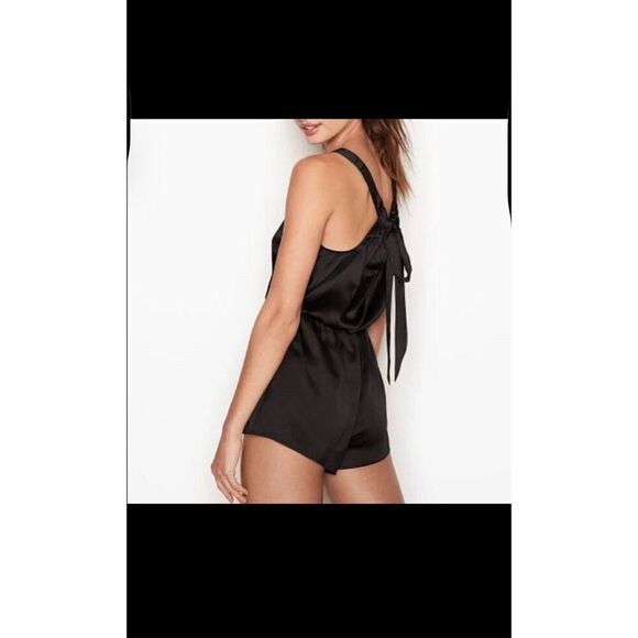 Victoria’s Secret Pajama Romper Lingerie NWT Size XS - Picture 3 of 8
